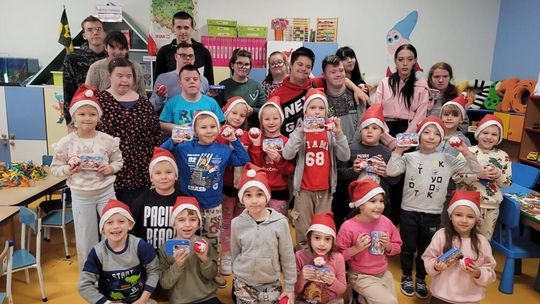 Świąteczne warsztaty integracyjne w Kłodnicy. ZDJĘCIA