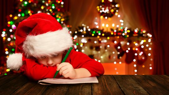 Święty Mikołaj czeka na listy od najmłodszych. Będą prezenty!