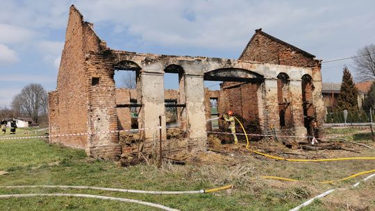 Ta sama stodoła stanęła w ogniu drugi raz