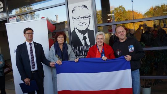 Tablica upamiętniająca Kazimierza Pietrzyka została odsłonięta w hali „Azoty”. ZDJĘCIA Tablica upamiętniająca Kazimierza Pietrzyka została odsłonięta w hali „Azoty”. ZDJĘCIA