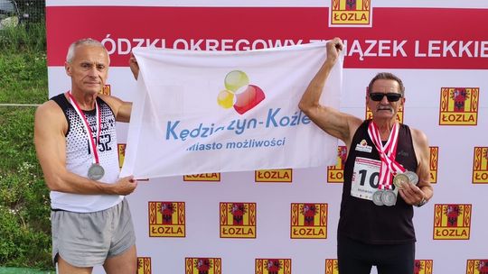 Tadeusz Rojewski i Henryk Szymura z medalami mistrzostw Polski