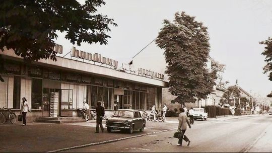 Tak kiedyś wyglądał sławięcicki pawilon handlowy. Co tam sprzedawano? VIDEO