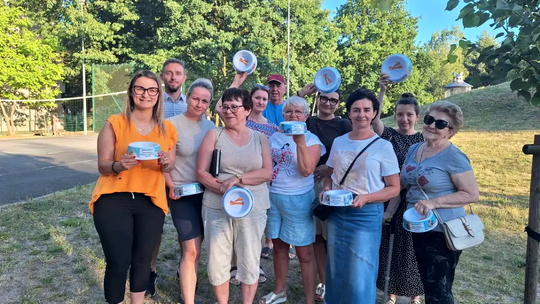 To są ludzie o dobrych sercach. Pamiętają o czworonożnych sąsiadach