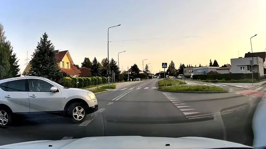 To się mogło bardzo źle skończyć. O mały włos nie doszło do wypadku. FILM