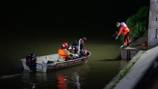 Tragiczny finał nocnej akcji służb ratunkowych na Odrze