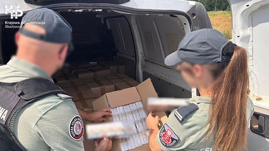 Transport nielegalnych papierosów za ponad 200000 zł zatrzymany w powiecie kędzierzyńsko-kozielskim