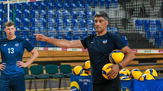 Trener Andrea Giani wrócił do Kędzierzyna-Koźla i prowadzi ZAKSĘ Trener Andrea Giani wrócił do Kędzierzyna-Koźla i prowadzi ZAKSĘ