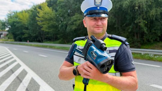 Trwa akcja „Bezpieczny Powiat Kędzierzyńsko-Kozielski”. Policjanci są bardziej widoczni na ulicach