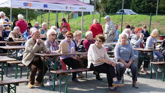 Trwają Dni Seniora na przystani "Szkwał". Zdjęcia