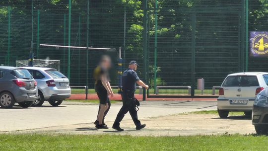 Uczeń Zespołu Szkół nr 1 zaatakowany przez nożownika w Koźlu Uczeń Zespołu Szkół nr 1 zaatakowany przez nożownika w Koźlu