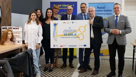 Uczniowie "Budowlanki" mają teraz swoją pracownię fryzjerską