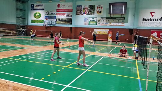 Uczniowie II LO mistrzami województwa w badmintonie drużynowym!
