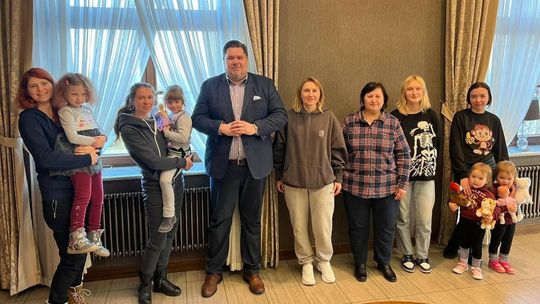 Ukraińcy są już w gminie Reńska Wieś. Pomocną dłoń wyciągają wszyscy