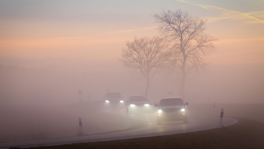 Uwaga kierowcy!! Wieczorem i w nocy można się spodziewać ograniczonej widoczności Uwaga kierowcy!! Wieczorem i w nocy można się spodziewać ograniczonej widoczności