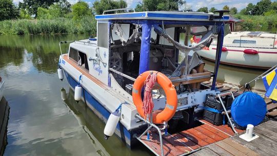 W marinie zapaliła się łódź. Interweniowali strażacy W marinie zapaliła się łódź. Interweniowali strażacy
