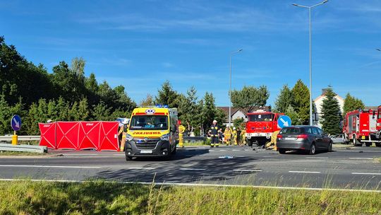 W Poborszowie doszło do zderzenia samochodu z motocyklem. ZDJĘCIA