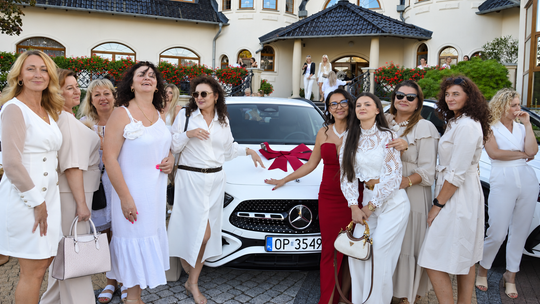 W tej firmie awans oznacza białego mercedesa. Poznaj historię Justyny z Ciska