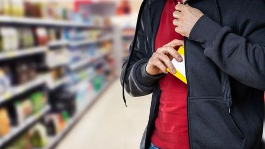 W zakupowym szale zapomniał zapłacić za towar o wartości 2000 złotych