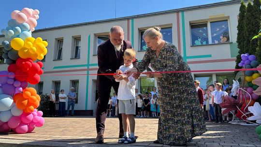 Wielkie otwarcie ogrodu w przedszkolu „Pod Topolą”. ZDJĘCIA