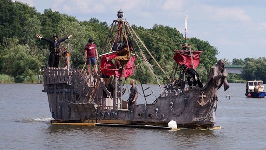 Wielkimi krokami zbliżają się XXVI Pływadła Wielkimi krokami zbliżają się XXVI Pływadła