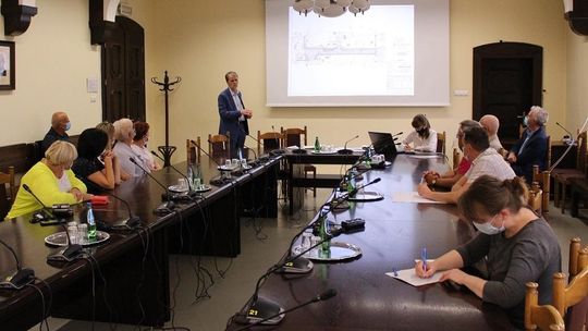 Wróci bruk na ul. Pamięci Sybiraków, a parkowanie bez zmian