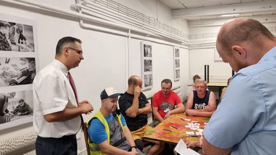 Z rzecznikiem praw konsumenta rozmawiali o świadomych zakupach