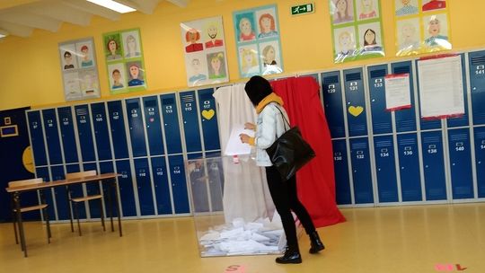 Wybory parlamentarne i referendum 15 października. Zasady głosowania