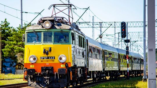 Wyjątkowy pociąg retro przejedzie przez Kędzierzyn-Koźle. Na stacji zatrzyma się tylko na minutę