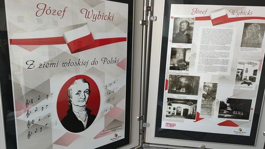 Wystawa poświęcona Józefowi Wybickiemu w kozielskiej bibliotece