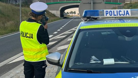 Wzmożone kontrole prędkości na drogach powiatu. Dwóch kierowców straciło prawo jazdy