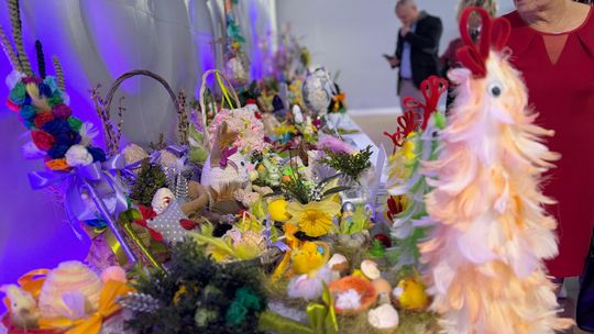 Za nami XXIV Wielkanocny Integracyjny Przegląd Plastyczny, organizowany przez ŚDS „Promyczek”. ZDJĘCIA
