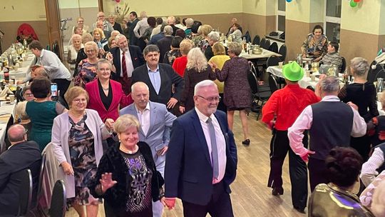 Zabawa andrzejkowa dla seniorów w Kłodnicy. ZDJĘCIA