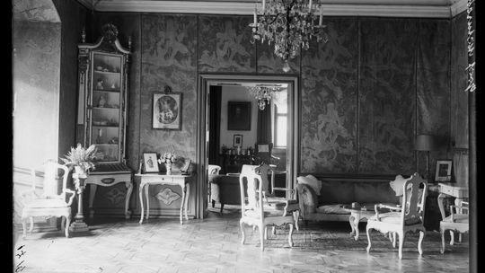 Zamek w Polskiej Cerekwi – intrygujący zabytek regionu na starych fotografiach