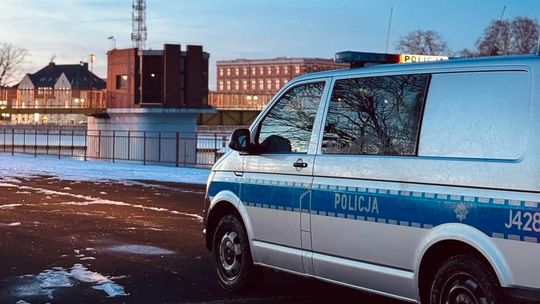 Zatrzymany 33-letni kierowca BMW jechał mimo zakazu i pod wpływem alkoholu