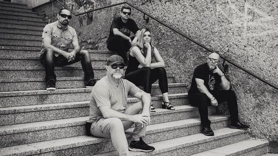 Zespół Kofeina na koncertowej scenie Klubu Kameleon