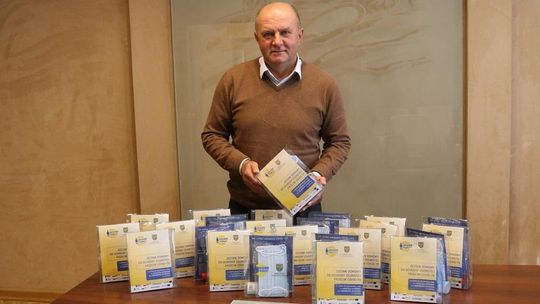 Zestawy ochronne trafią do domów pomocy społecznej