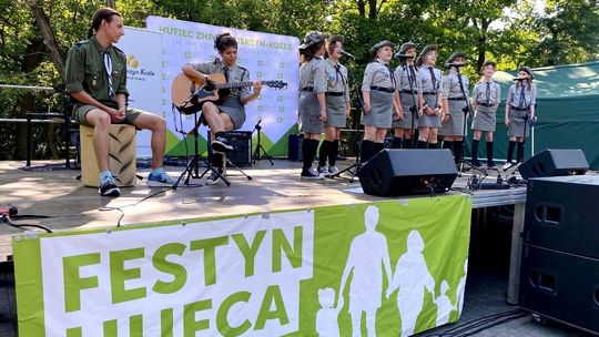 ZHP znów pokazało, że potrafi łączyć pokolenia i zarażać pozytywną energią. ZDJĘCIA ZHP znów pokazało, że potrafi łączyć pokolenia i zarażać pozytywną energią. ZDJĘCIA