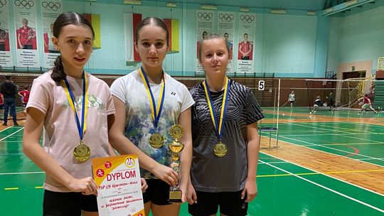 Złoto i srebro dla PSP nr 19 w Kędzierzynie-Koźlu na wojewódzkim finale Igrzysk Dzieci w Badmintonie!