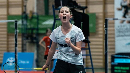 Złoty medal Oliwii Szczerskiej na mistrzostwach Polski w badmintonie. ZDJĘCIA