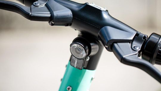 Zmiany przepisów dotyczących e-hulajnóg. Jest ograniczenie prędkości 