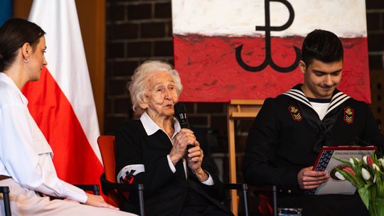 Żywa lekcja historii z Heleną Kamerską, sanitariuszką Powstania Warszawskiego. ZDJĘCIA