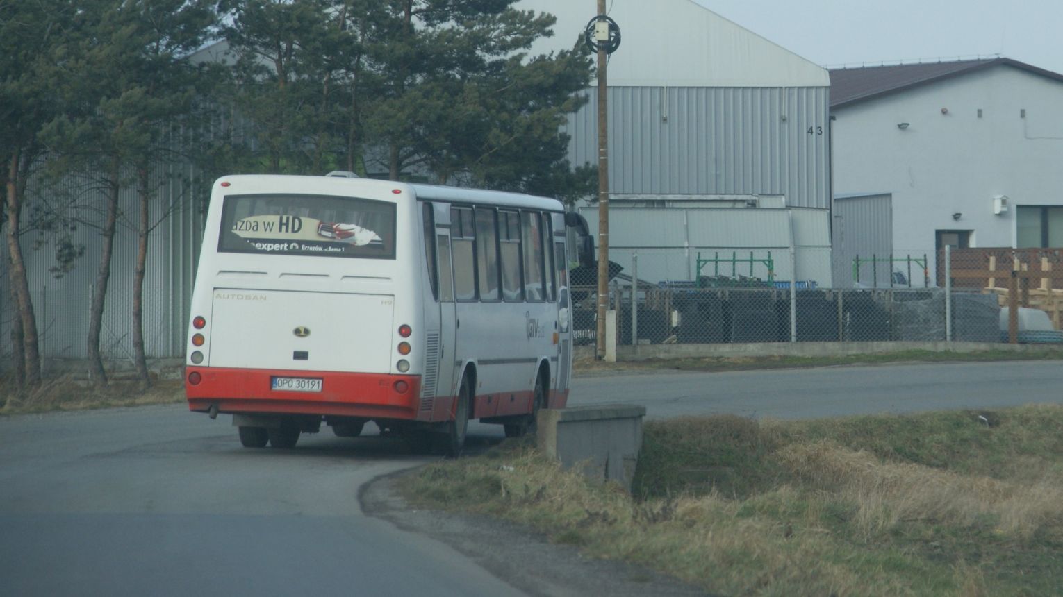 Czasowe zmiany w kursowaniu autobusów na DW 408 w sołectwie Korzonek