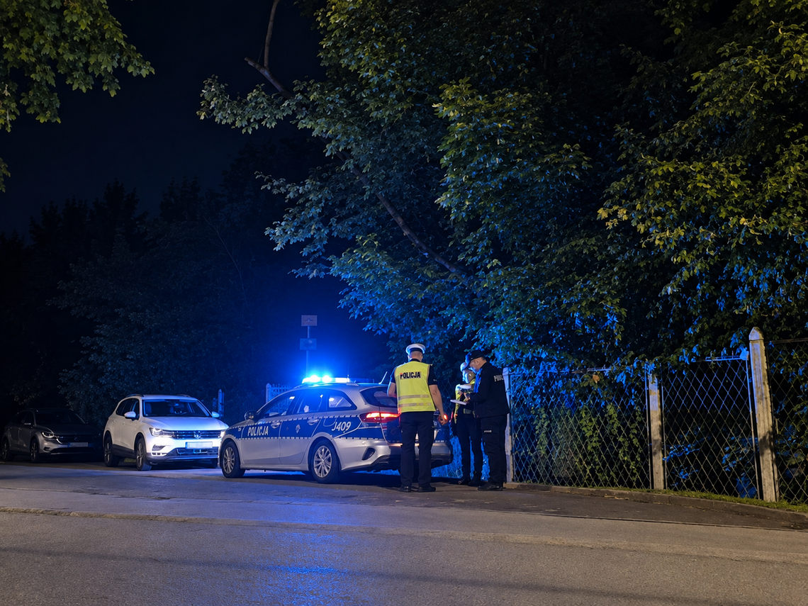 17-letnia rowerzystka została potrącona przez samochód na Wyspie w Koźlu 17-letnia rowerzystka została potrącona przez samochód na Wyspie w Koźlu