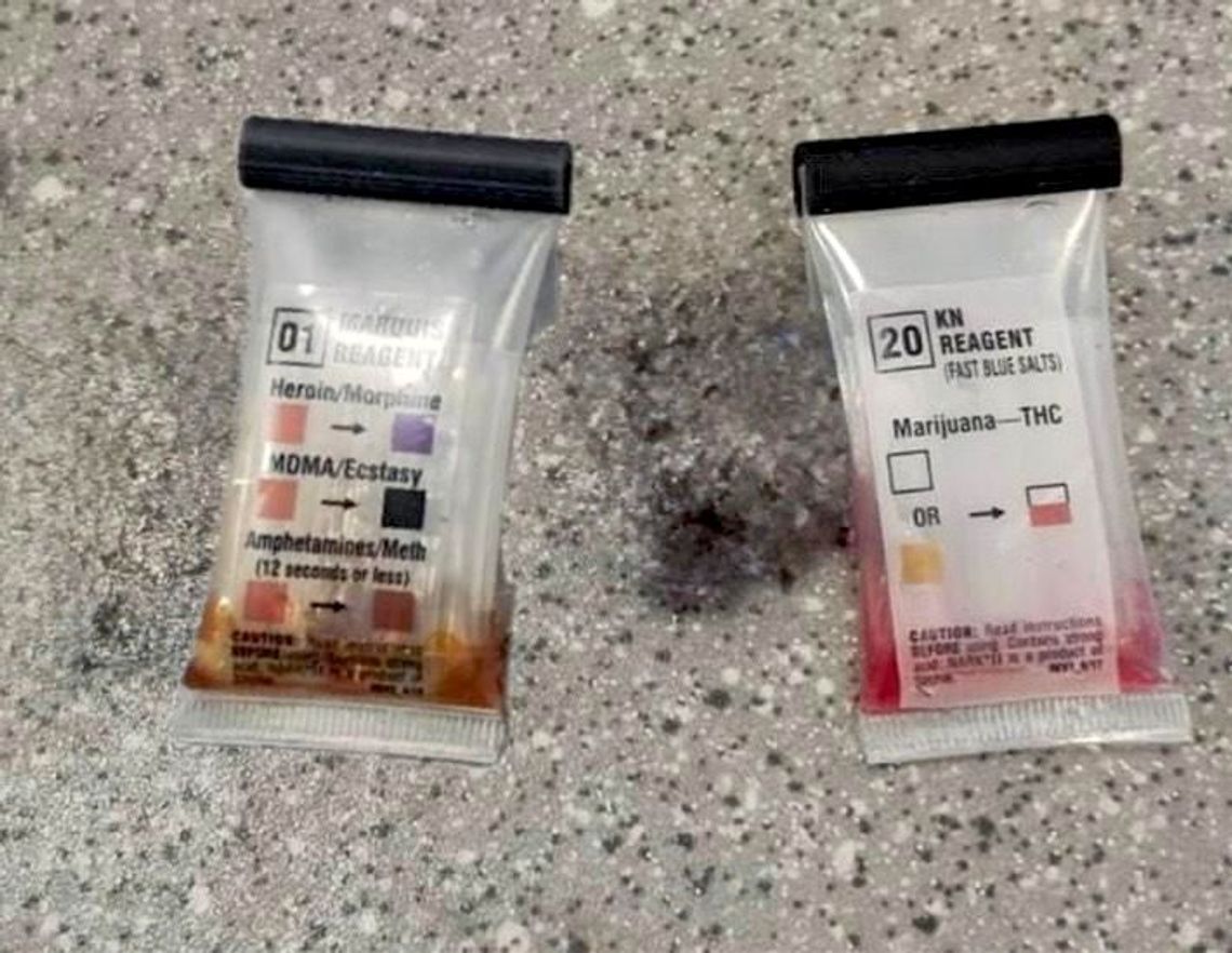 19-latek i dwóch 18-latków posiadali przy sobie środki odurzające. Wszyscy trafili do aresztu