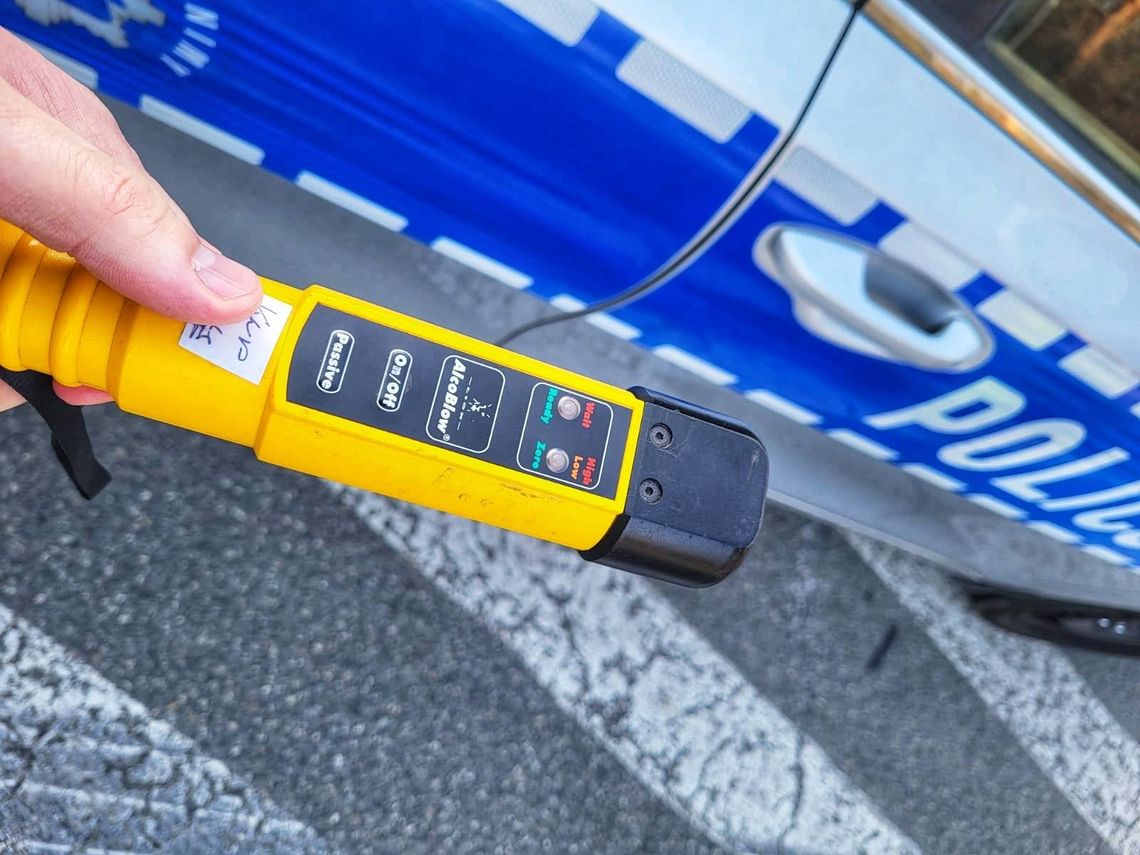 29-latek jechał zygzakiem na motorowerze przez centrum miasta. Okazało się, że był pijany 29-latek jechał zygzakiem na motorowerze przez centrum miasta. Okazało się, że był pijany