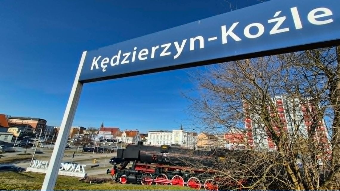 74-letnia kobieta dojechała do Kędzierzyna-Koźla. Nie wiedziała gdzie jest i jak wrócić do domu 74-letnia kobieta dojechała do Kędzierzyna-Koźla. Nie wiedziała gdzie jest i jak wrócić do domu
