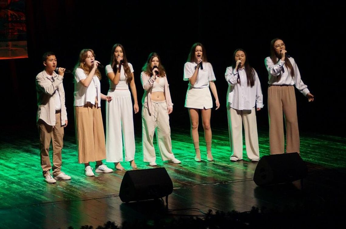 80 lat polskiej piosenki. Koncert w Domu Kultury "Chemik"