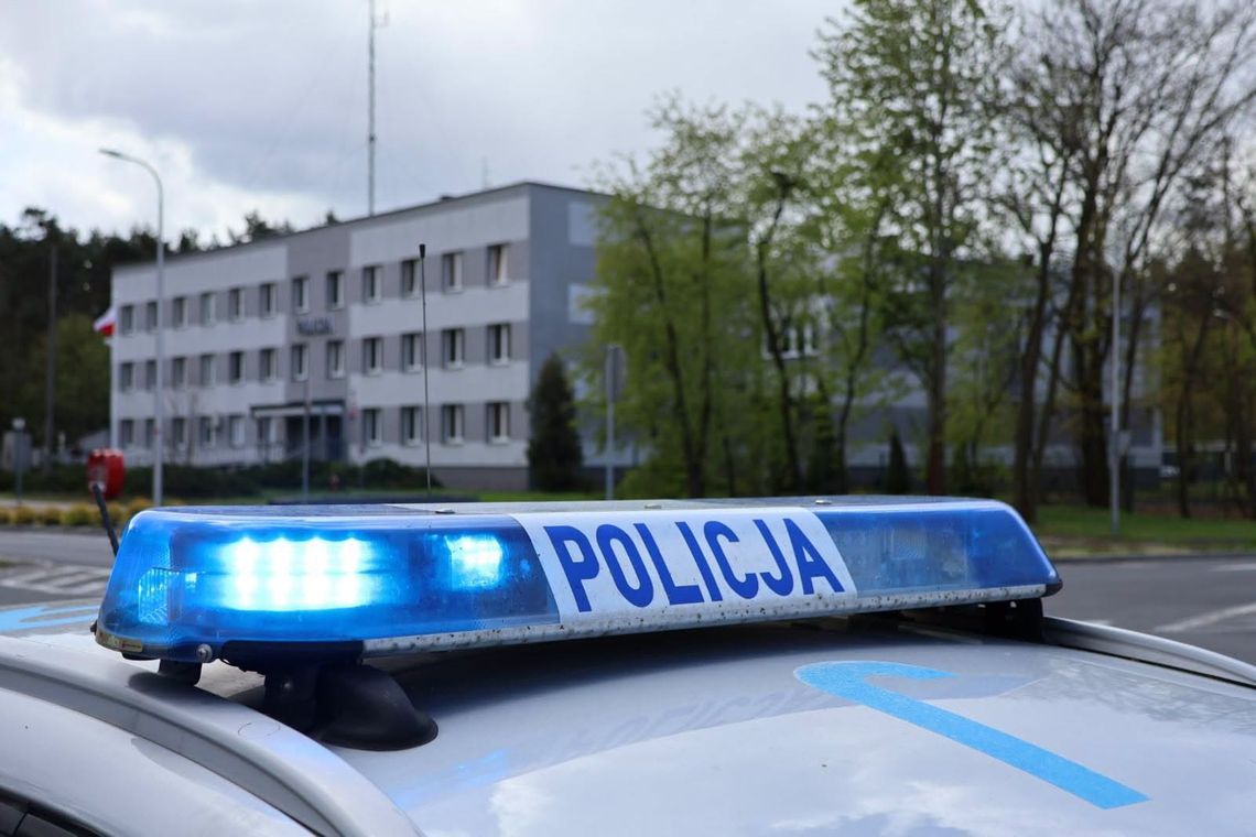 Niefortunny wieczór 81-latki. Z pomocą przyszli kędzierzyńsko-kozielscy policjanci