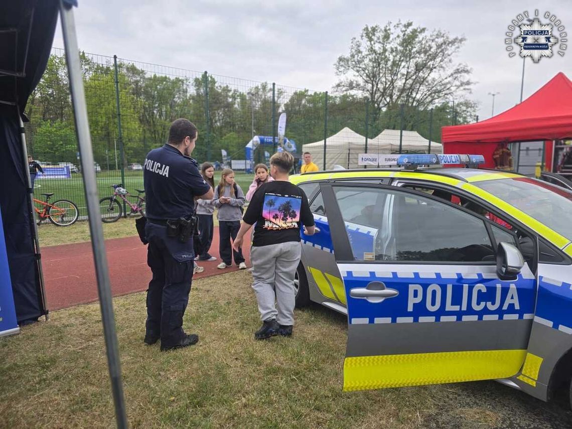 Policjanci dbali o bezpieczeństwo podczas weekendowych wydarzeń. ZDJĘCIA