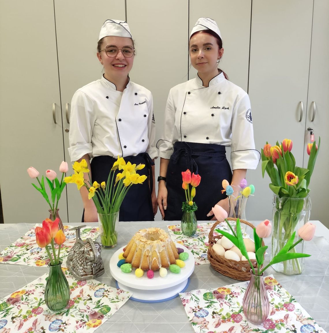 Anna Raszczyk i Amelia Zych z "Budowlanki" najlepsze w wojewódzkim konkursie kulinarnym!